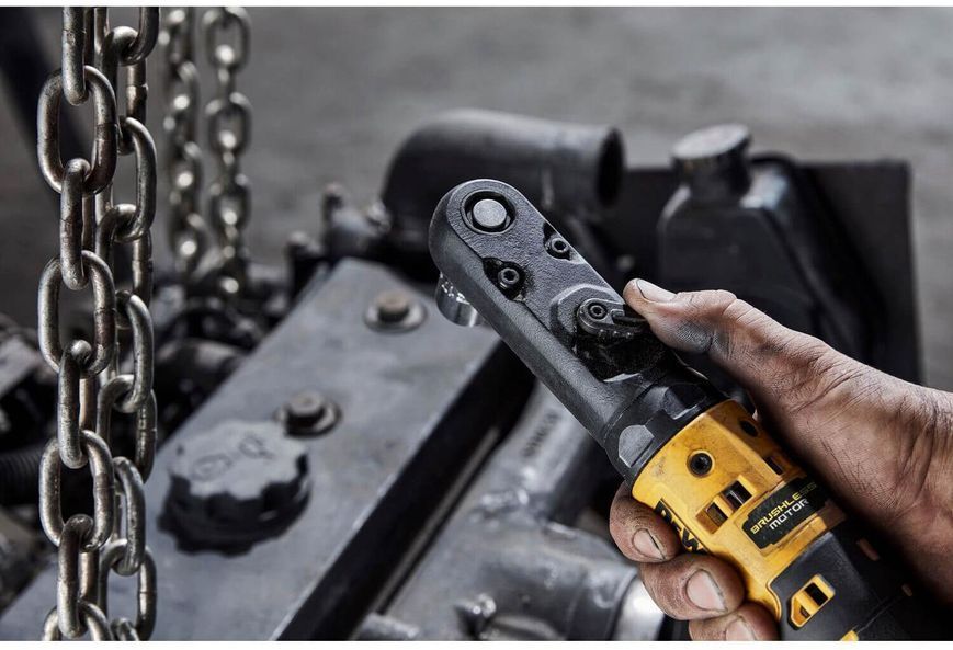 Гайкокрут кутовий - ключ-храповик акумуляторний безщітковий DeWALT DCF510N вага 1.2 кг крутний момент 102 Нм акумулятор 18 В DCF510N фото