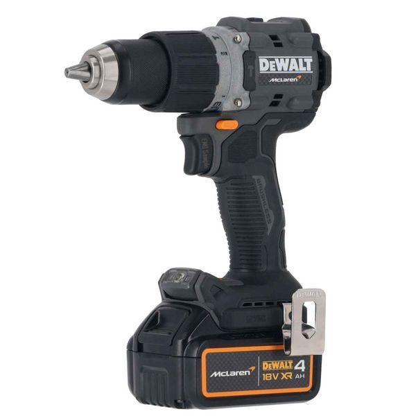 Набір з двох інструментів акумуляторних безщіткових McLaren F1 TEAM LIMITED EDITION DeWALT DCK200MM2T 18В 4 Аг 2 інструмента DCK200MM2T фото