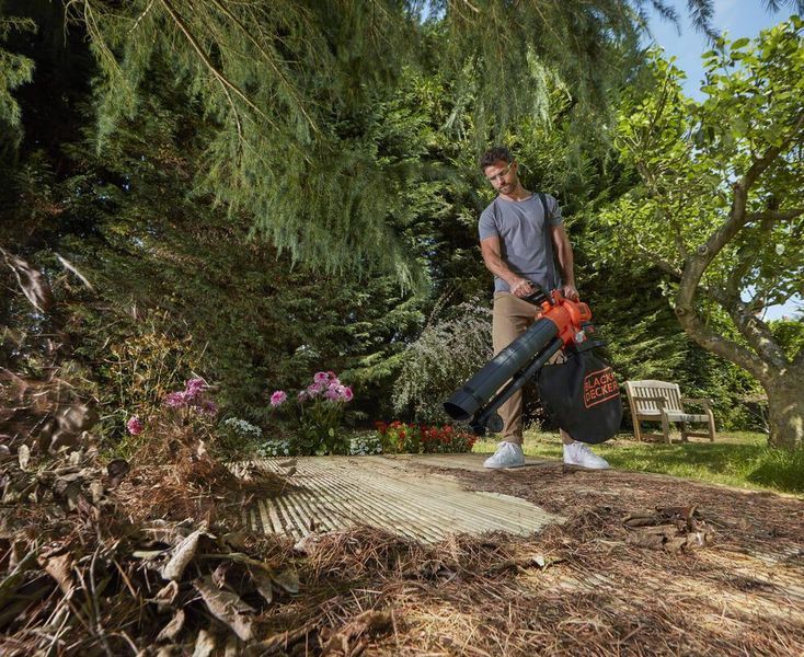 Садовий пилосос акумуляторний безщітковий BLACK+DECKER BCBLV3625L1 потужність 36 В вага 6.9 кг тип акумулятора Li-Ion BCBLV3625L1 фото