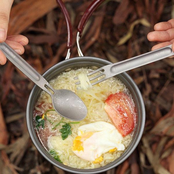 Столовий прилад NexTool Outdoor Spoon Fork NE0124 титан вага 27 г компактний стійкий до корозії для кемпінгу NE0124 фото